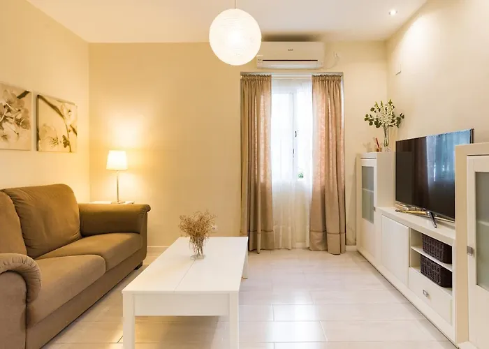 Alferez I By Ele Apartments